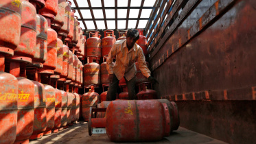lpg_cylinder_india_reuters.jpg