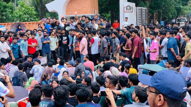 চুয়েট শিক্ষার্থীদের অবরোধ, চট্টগ্রাম-কাপ্তাই সড়কে যান চলাচল বন্ধ