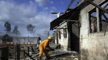 ফিলিপাইনের আতশবাজি গুদামে বিস্ফোরনে পাঁচ জন নিহত হয়েছেন। ছবি: সংগৃহীত