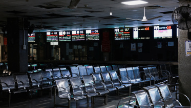 চিকিৎসকদের কর্মবিরতীতে খালি থাকে নয়াদিল্লির এই হাসপাতালের বহির্বিভাগ। ছবি: রয়টার্স