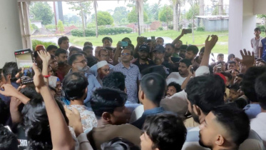 খুলনা বিশ্ববিদ্যালয়ের উপাচার্যের পদত্যাগ