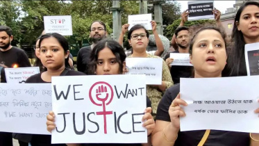 আর জি কর মেডিকেল কলেজ হাসপাতালে চিকিৎসক ধর্ষণ-হত্যার প্রতিবাদে কলকাতায় বিক্ষোভ। ছবি: ডয়চে ভেলে