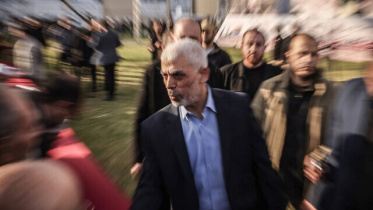 রহস্যময় হামাস নেতা ইয়াহিয়া সিনওয়ার। ছবি: এএফপি