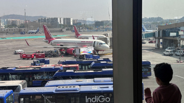 এক সপ্তাহের ব্যবধানে ভারতের একাধিক উড়োজাহাজ সংস্থাকে ৭০ বারেরও বেশি বোমা হামলার হুমকি দেওয়া হয়েছে। ফাইল ছবি: রয়টার্স