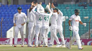 bangladesh captain shanto out