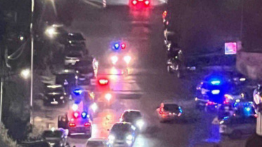 আম্মানের রাবিয়াহ এলাকায় ইসরায়েলি দূতাবাসে হামলার পর সেখানে পুলিশ ও অ্যাম্বুলেন্স ছুটে যায়। ছবি: ভিডিও থেকে স্ক্রিণশট