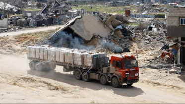 দক্ষিণ গাজার রাফায় ত্রাণবাহী ট্রাক। ফাইল ছবি: রয়টার্স