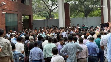 সচিবালয়ে বিক্ষোভ