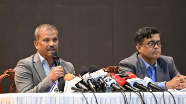 আসিফ নজরুল .jpg