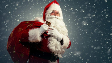 ফাদার ক্রিসমাস থেকে সান্তা ক্লজ: যেভাবে হয়ে উঠল উৎসবের প্রতীক