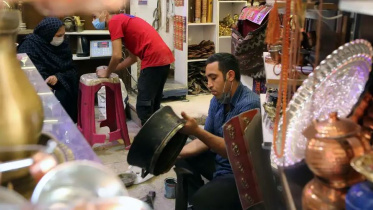 ইরানের ভঙ্গুর অর্থনীতি দেশটির জনগণকে চরম দুর্দশায় ঠেলে দিয়েছে। প্রতীকী ফাইল ছবি: ডয়চে ভেলে