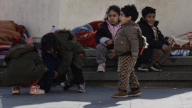 ইসরায়েলের হামলা লেবাননে বাস্তুচ্যুত ৭ লাখ মানুষ। ছবি: রয়টার্স 