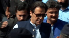 পাকিস্তানের সাবেক প্রধানমন্ত্রী ইমরান খান। ফাইল ছবি: ডন (২০২২)