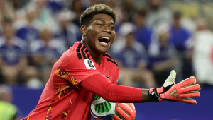 Zion Suzuki
