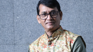 azizul_hakim.jpg