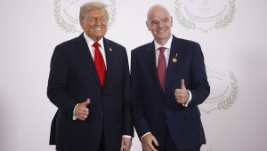 FIFA President Gianni Infantino (R) and US President Donald Trump 