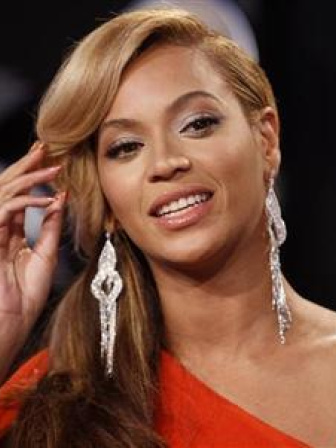 ধারণা করা হচ্ছে, সেপ্টেম্বর নাগাদ চলমান ট্যুর শেষ হতে হতে তিনি ২ বিলিয়ন পাউন্ডের মতো আয় করবেন। ছবি: রয়টার্স